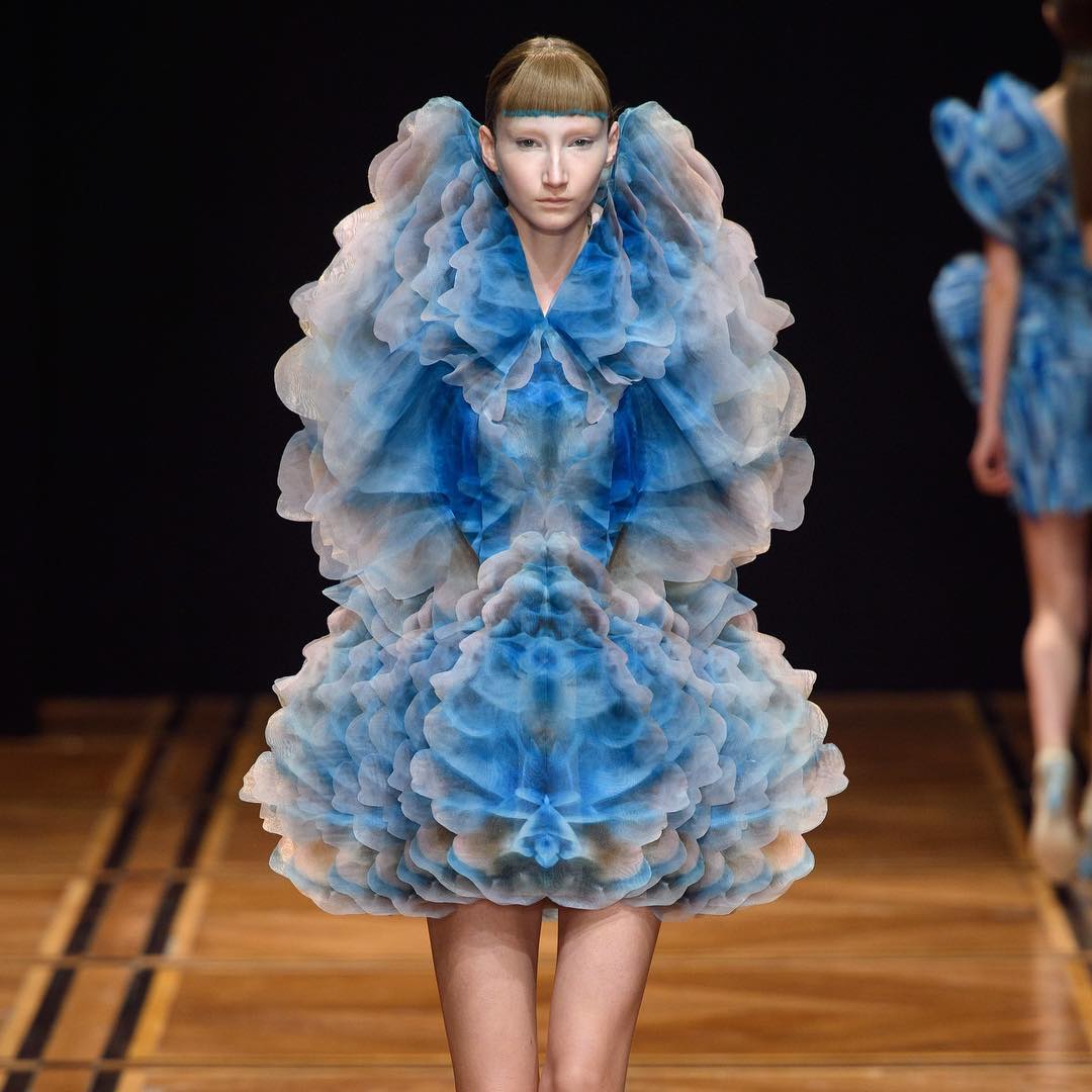 Thought-provoking Garments By Iris Van Herpen – Feel Desain | your ...